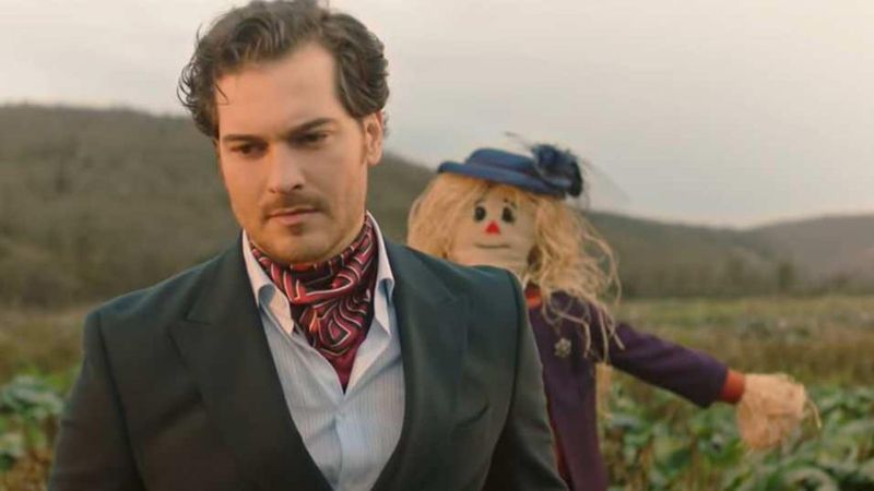 Süslü Korkuluk'ta Çağatay Ulusoy'un partneri Maraşlı'dan! Rus güzeli ekranlara dönüyor...