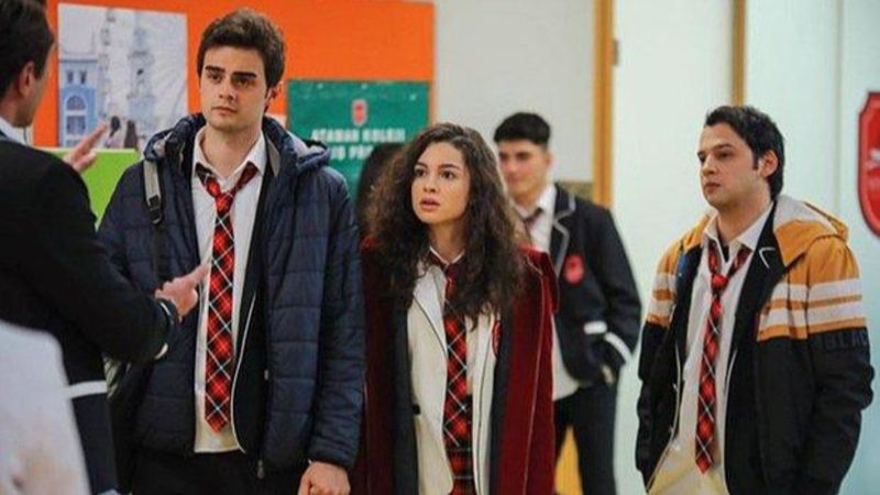 Kardeşlerim setinde panik! Başrollerden o haber geldi...