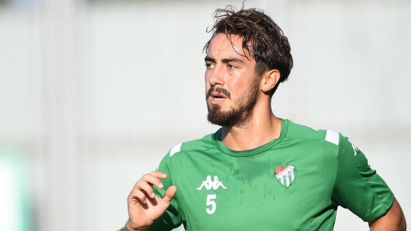 Emirhan Aydoğan, Hull City ile anlaştı