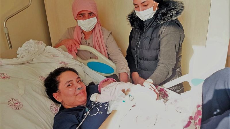 Diyarbakır'daki koronaya yakalanan hamile öğretmen, aşı çağrısı yaptı