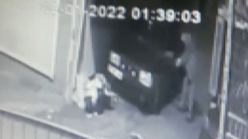 Kağıthane'de otomobil hırsızlığı kamerada