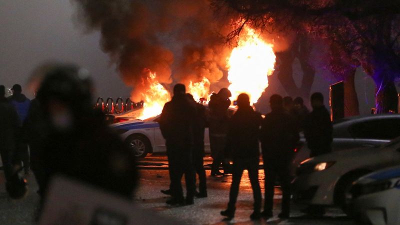 Kazakistan'da protestolar: OHAL ilan edildi