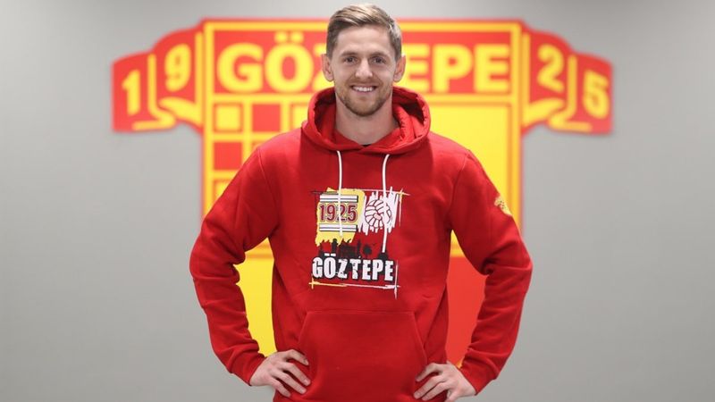 Göztepe, Bosna Hersekli kaleci Kenan Piric ile anlaştı