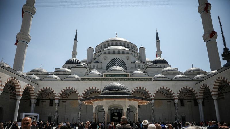 Cuma namazı saat kaçta? 7 Ocak 2022 il il cuma namazı saatleri