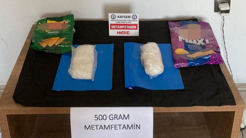 Kayseri'de cips paketine gizlenmiş uyuşturucu ele geçirildi