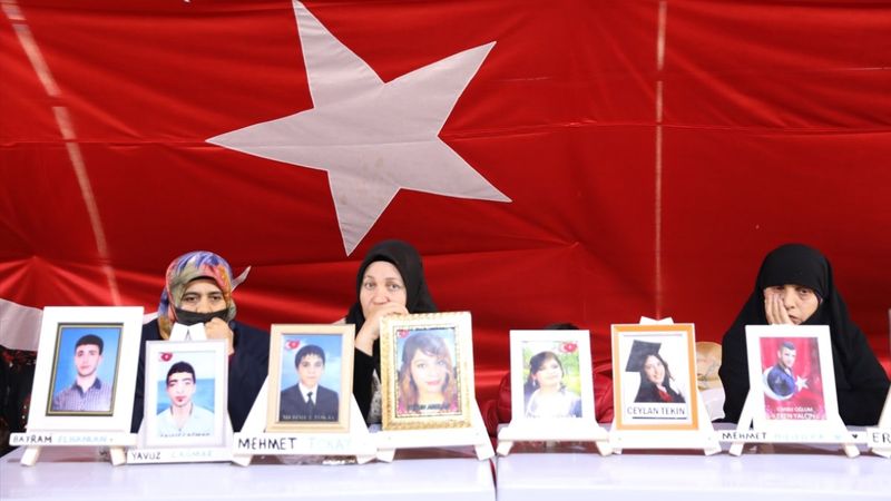 Evlat nöbetinde 857'nci gün