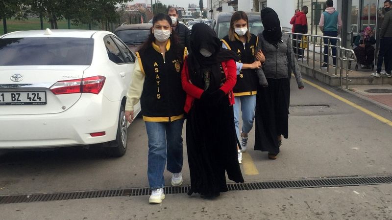 Adana’da yakalanan yankesicilerin, ‘hamilelik’ oyunu