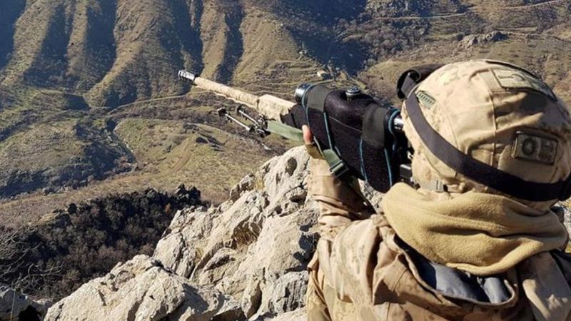 Bitlis'te ikna çalışması sonucu bir terörist teslim oldu