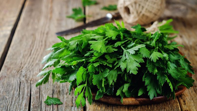 Maydanozun sağlığa en önemli 6 faydası