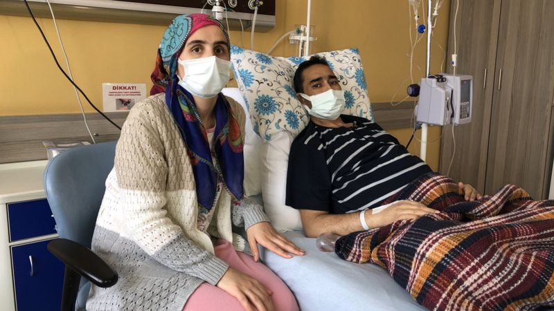 Bursa'da siroz tanısı konan eşine karaciğerini verdi