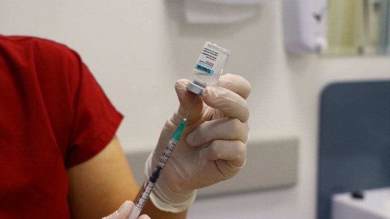 Yerli aşı TURKOVAC, tüm komisyonlardan geçti