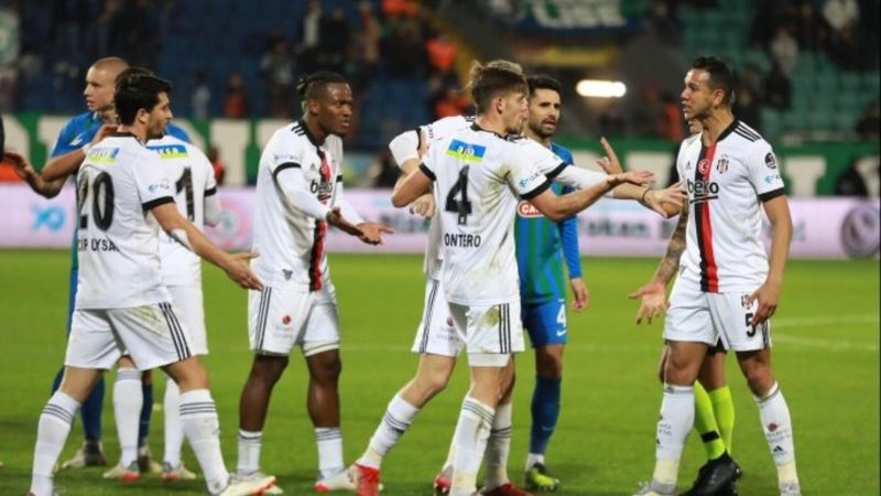 Josef de Souza'dan kırmızı kart gören Montero'ya sert tepki