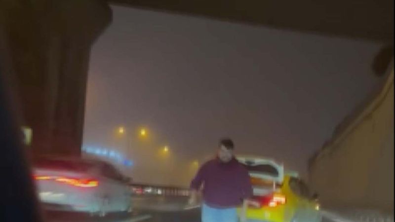 Sarıyer'de beyzbol sopalı taksi sürücüsü otomobile saldırdı