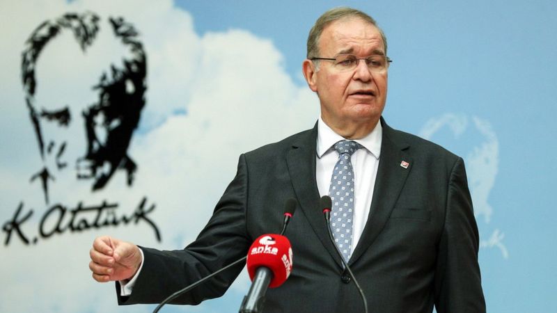 Faik Öztrak: Terör, terörist bizim kırmızı çizgimizdir