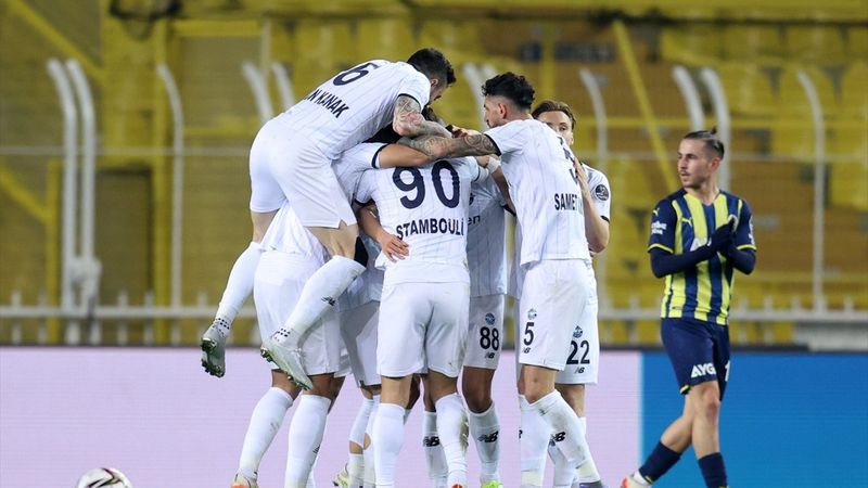Fenerbahçe, Adana Demirspor'a mağlup oldu