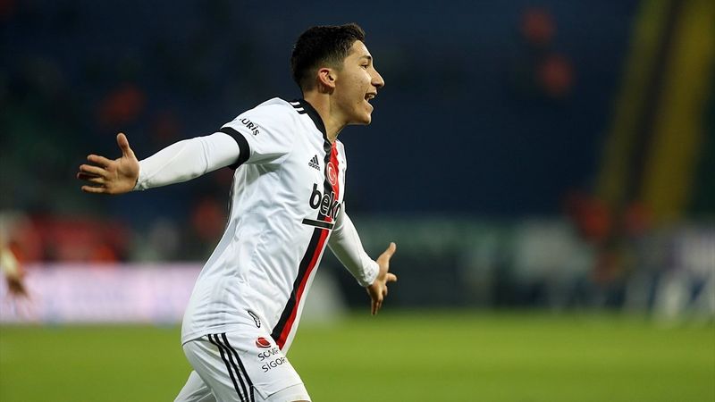 Emirhan İlkhan, Süper Lig tarihine geçti