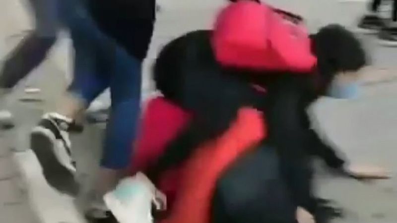 Bursa’da liseli kız öğrenciler tekme tokat kavga etti