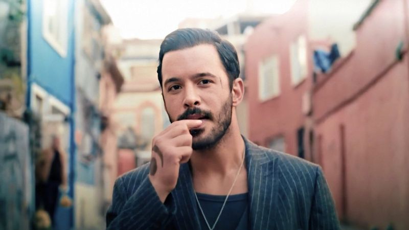 Birbirinden yakışıklı! Kulüp'ün Fıstık İsmet'i Barış Arduç'un kardeşleri