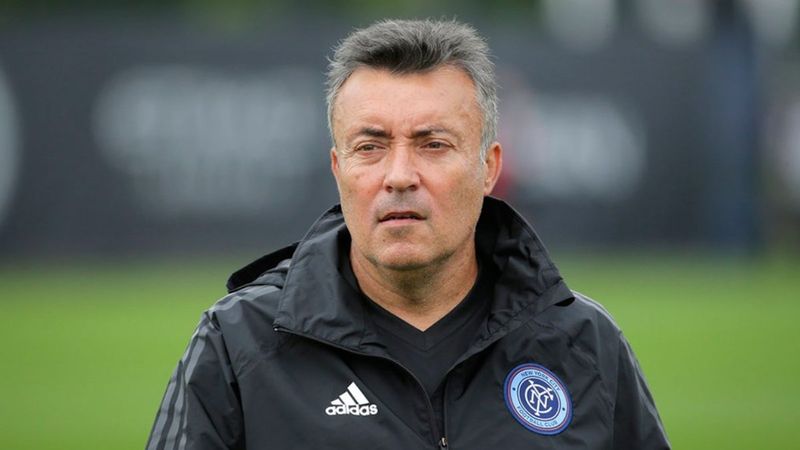 Galatasaray'ın anlaştığı Domenec Torrent İstanbul'a geliyor