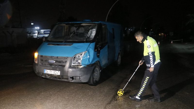 Adana'da panelvanın çarptığı yaya yaşamını yitirdi
