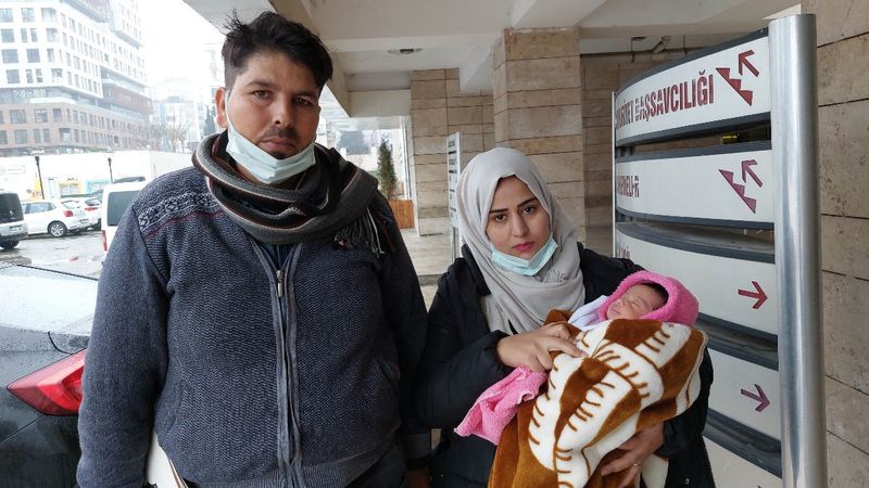 Samsun'da 17 günlük bebek ortada kaldı