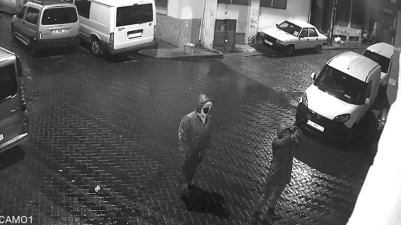 Okmeydanı'nda iş yerine silahlı saldırı