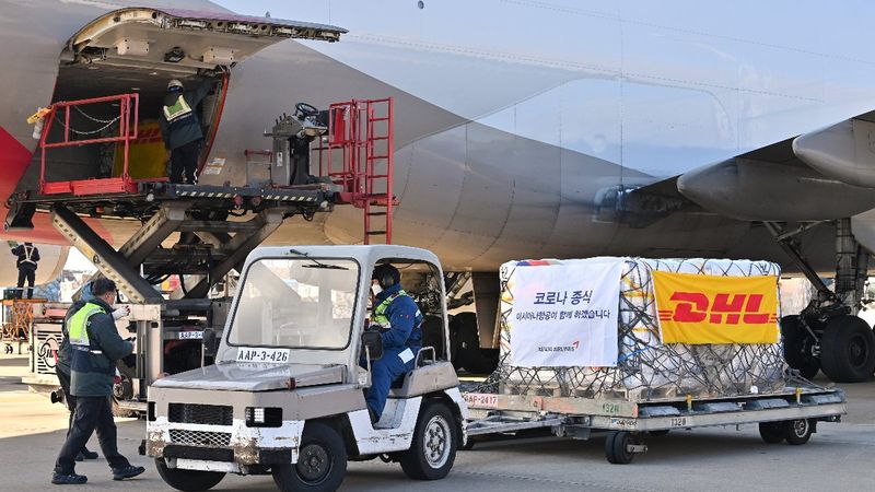 Koronavirüs ilaçları Güney Kore'ye teslim edildi