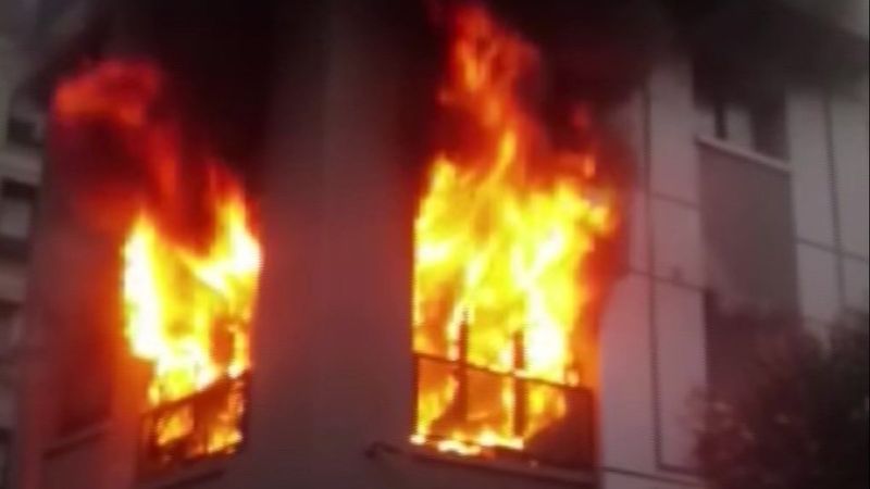 Kadıköy'de dairede çıkan yangın ölüme yol açtı