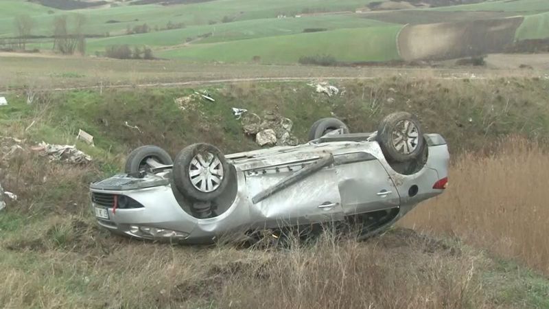 Arnavutköy’de buzlanan yol kazaya neden oldu