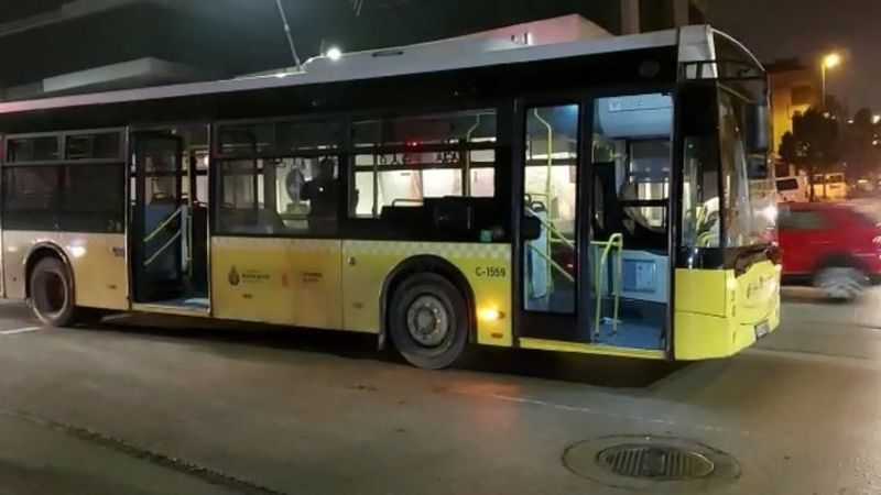 Üsküdar'da İETT şoförü, direksiyonda baygınlık geçirdi