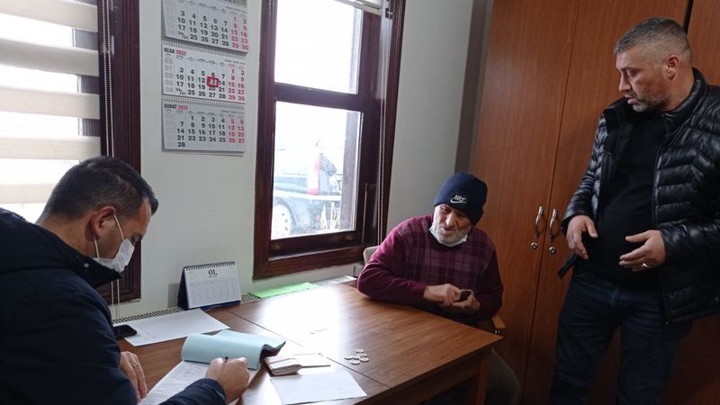 Düzce'deki dilencinin üzerinden 6 bin TL çıktı