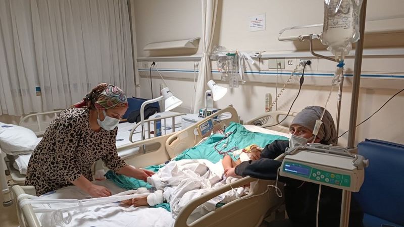 Gaziantep'te pitbull saldırısına uğrayan Asiye'ye bir operasyon daha yapıldı