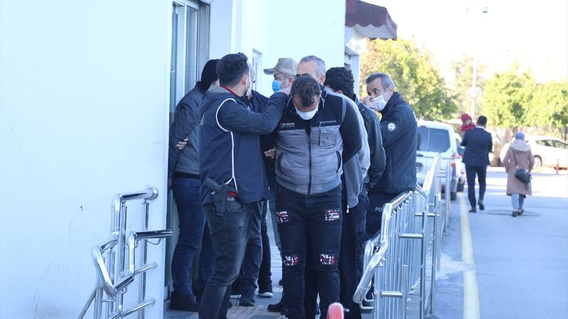 Adana'da DEAŞ operasyonunda 5 zanlı serbest bırakıldı