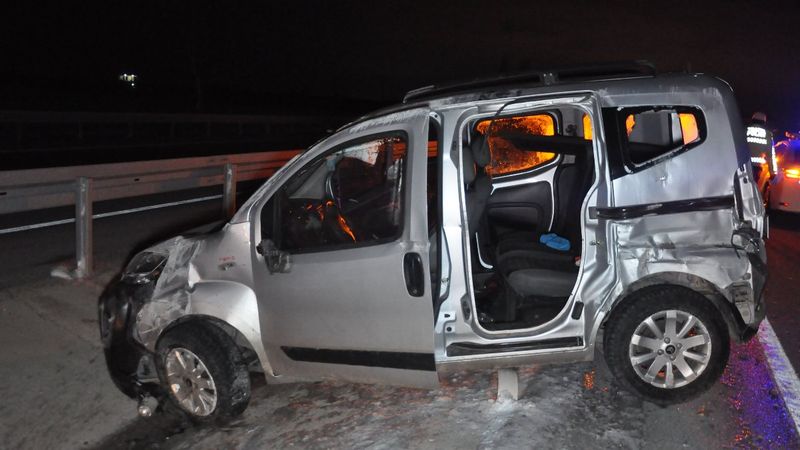 Karaman'da yola atlayan kedi kazaya neden oldu: 1 ölü, 3 yaralı