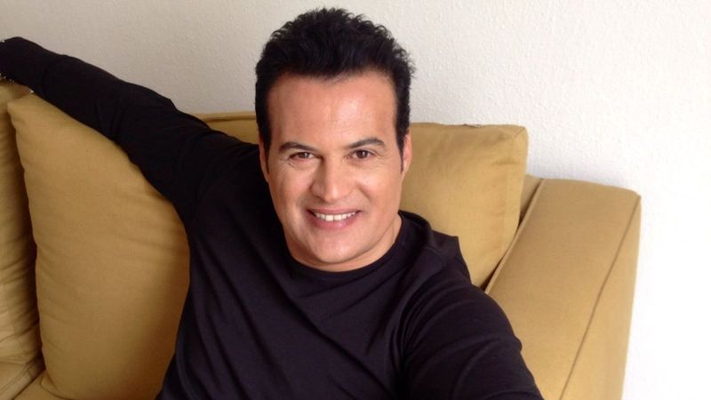 Cildi hala bebeksi! 60 yaşındaki Hakan Peker'in son hali