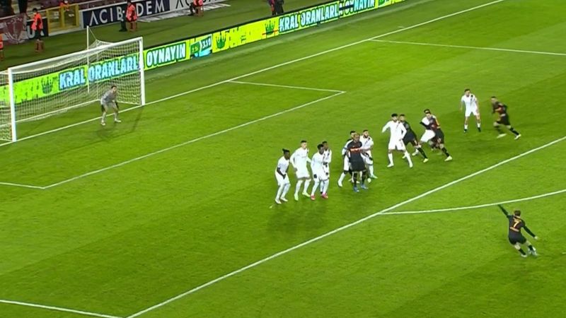 Kerem Aktürkoğlu'ndan frikik golü