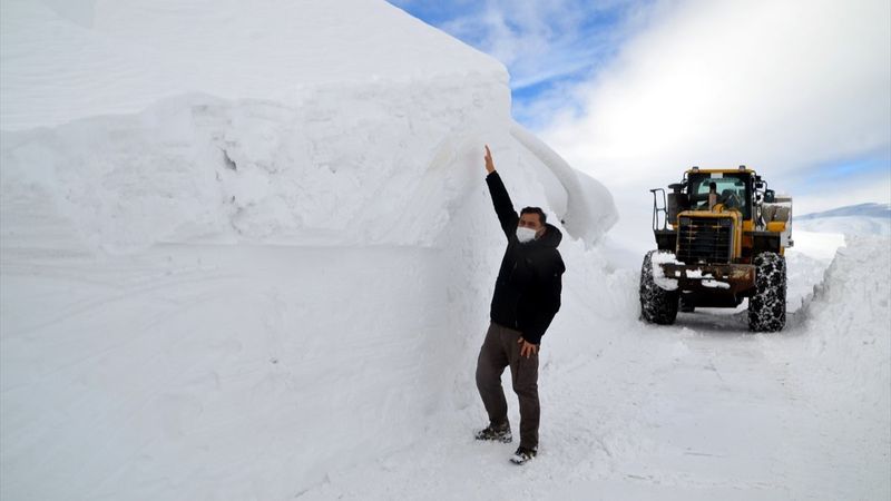 Muş'ta kar kalınlığı, 5 metreyi aştı