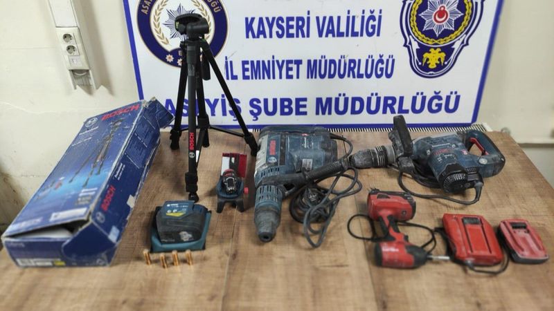 Kayseri’de 8 kişi, 300 bin liralık hırsızlık nedeniyle gözaltına alındı
