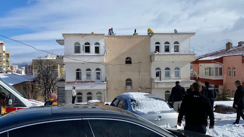 Niğde'de haber alınamayan 2 kişi evlerinde ölü bulundu