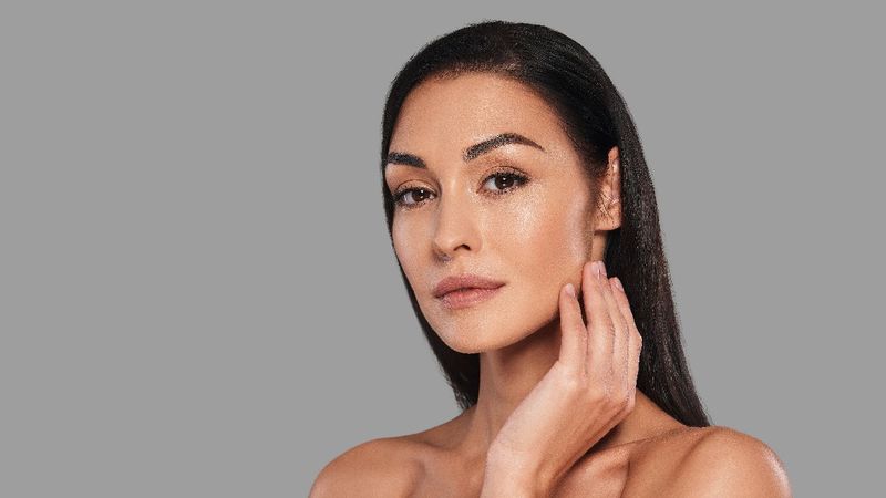 Işıltılı bir cilt için izlemeniz gereken 5 adım