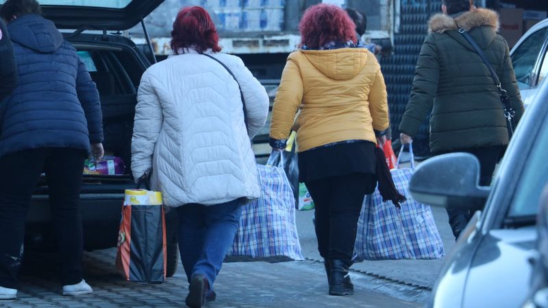 Bulgaristan vatandaşları, PCR zorunluluğu öncesi Edirne'ye akın etti