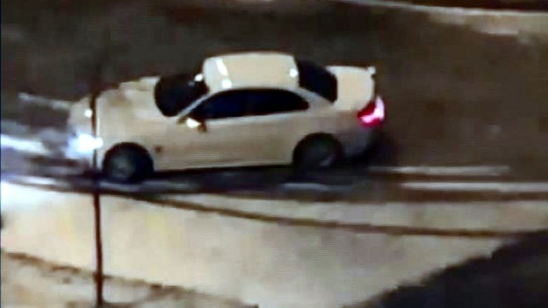 Avcılar'da karlı yolda drift yaptı