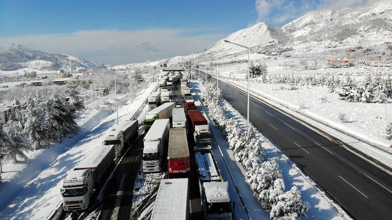 TAG otoyolu yeniden ulaşıma açıldı