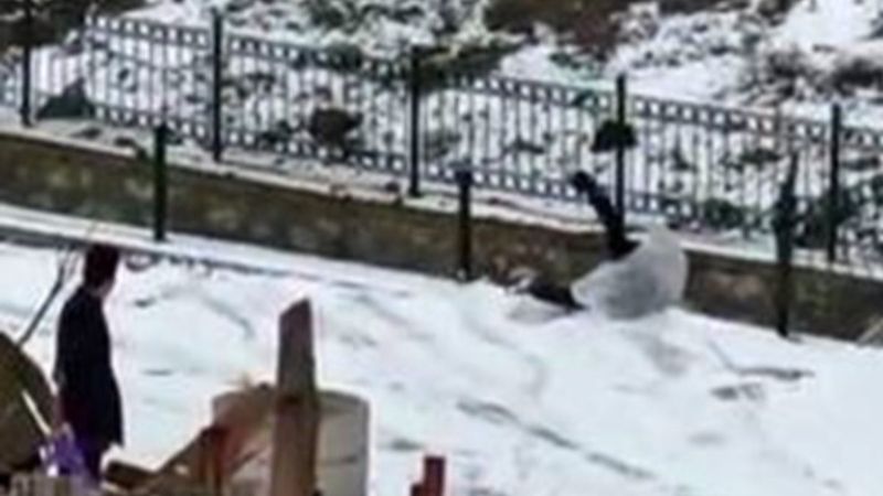 Burdur'da poşetle kayarken kanala düştü