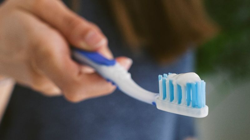 Kovid-19 sonrasında diş fırçanızı değiştirmeyi ihmal etmeyin