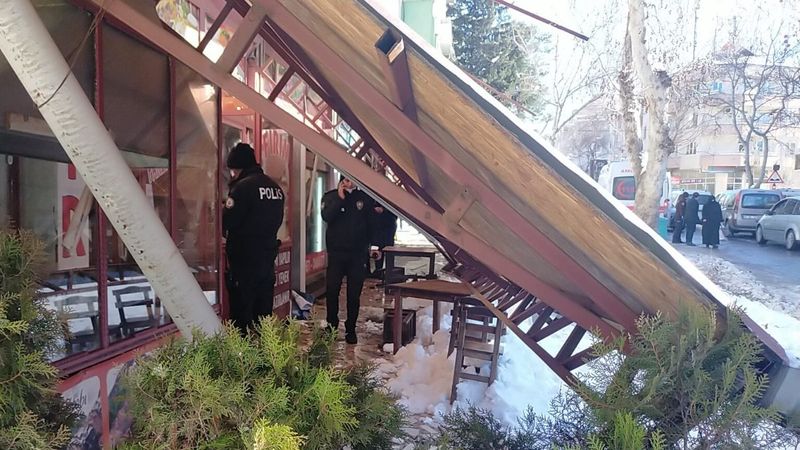 Kahramanmaraş'ta üzerine demir branda düşen kadın hayatını kaybetti