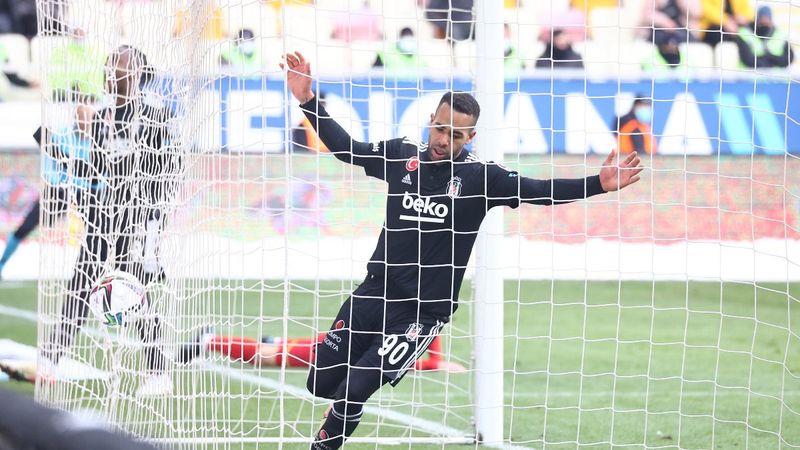 Alex Teixeira: 2-0, 3-0 yapabilirdik ama olmadı