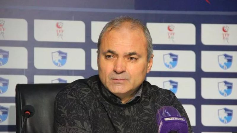 BB Erzurumspor’da Erkan Sözeri ile yollar ayrıldı