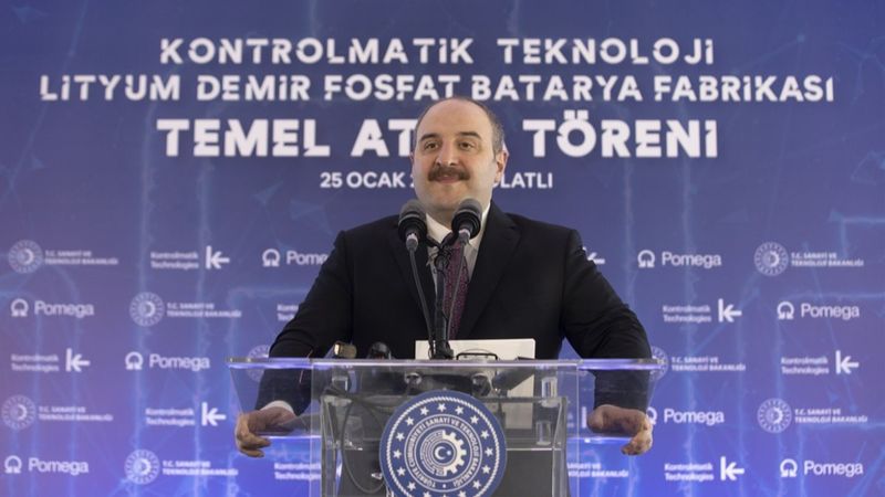 Mustafa Varank: Karla mücadele balık tuzlayarak yapılmaz