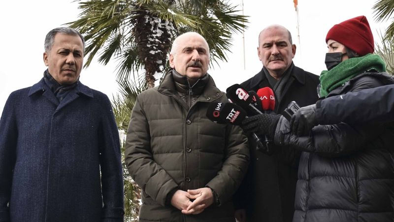 Adil Karaismailoğlu ve Süleyman Soylu'dan karla mücadele açıklaması